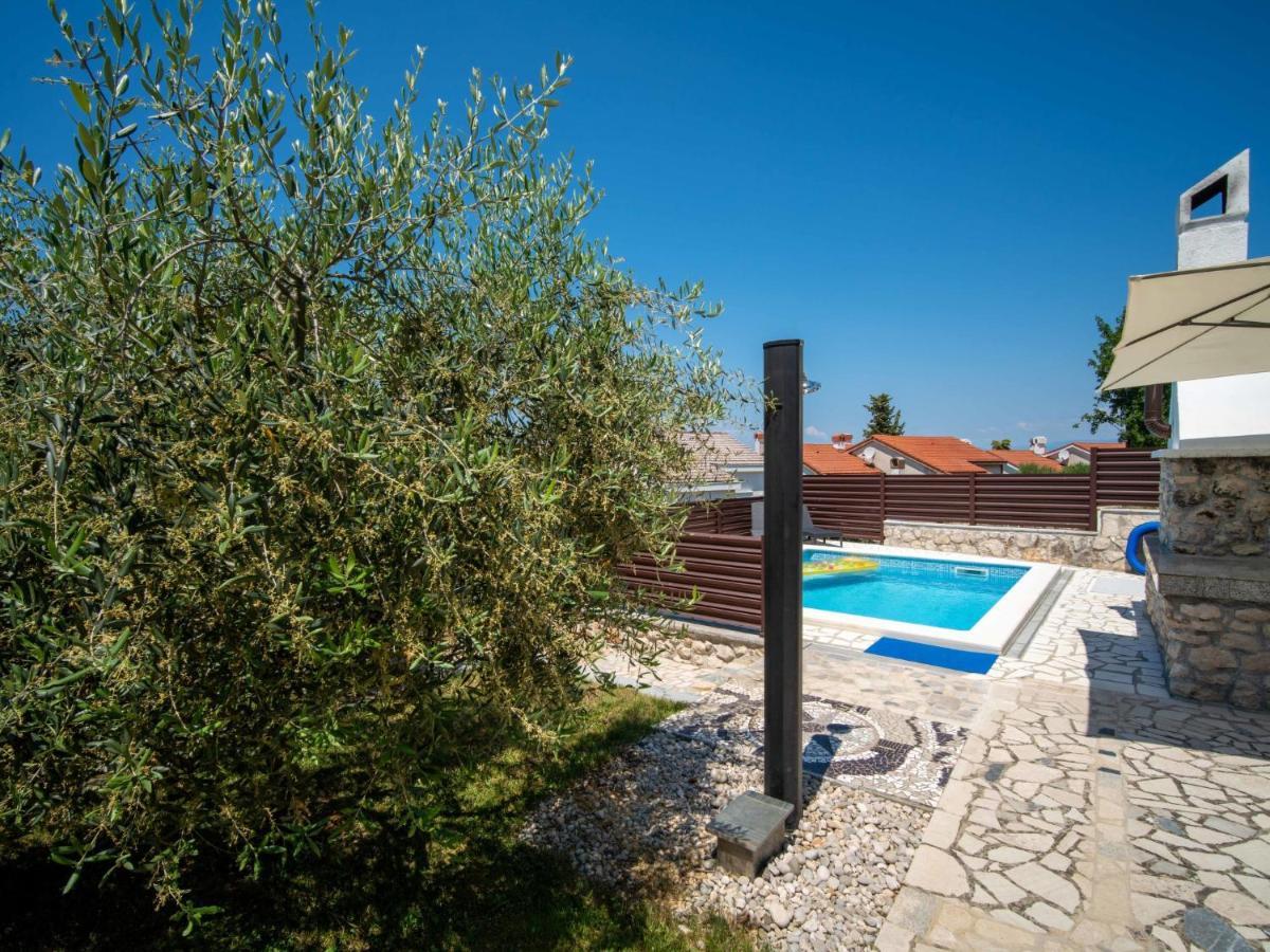 Apartment Albaneze By Interhome Njivice Exterior photo